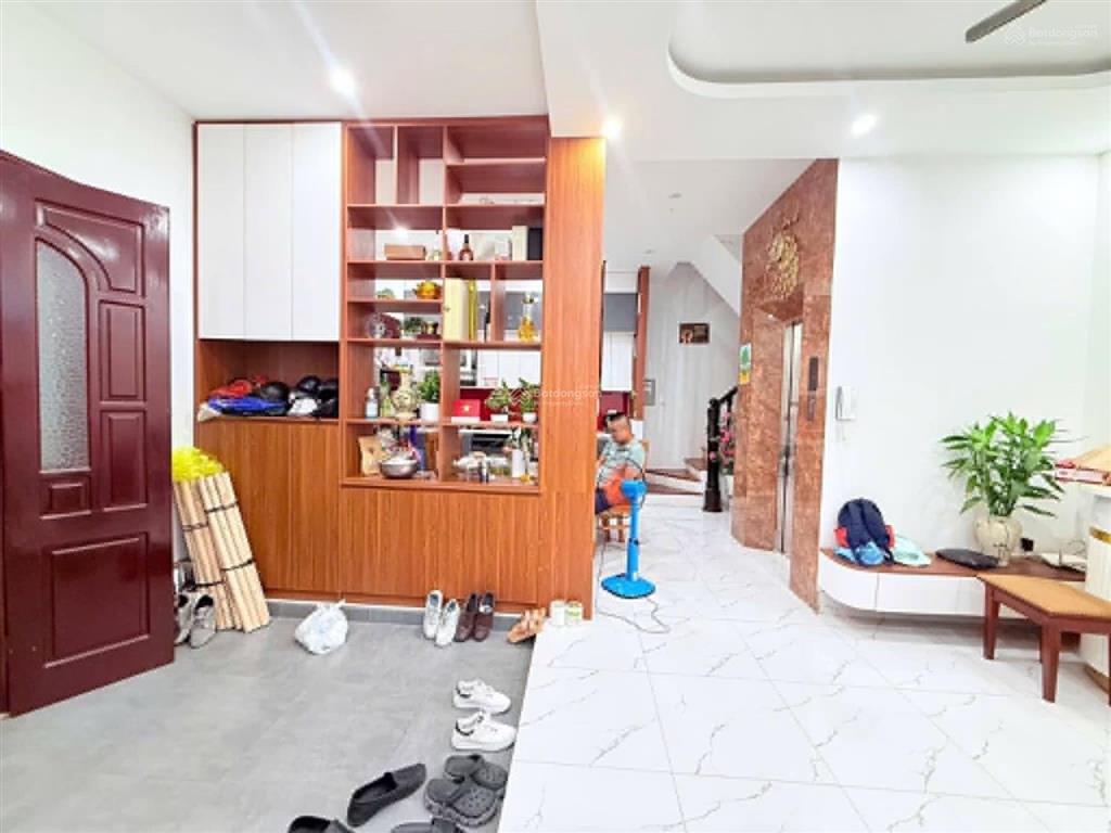Bán nhanh nhà dân xây chắc chắn nằm ngay trung tâm ba đình 55m2, 4 tầng thang máy. giá 14.8 tỷ