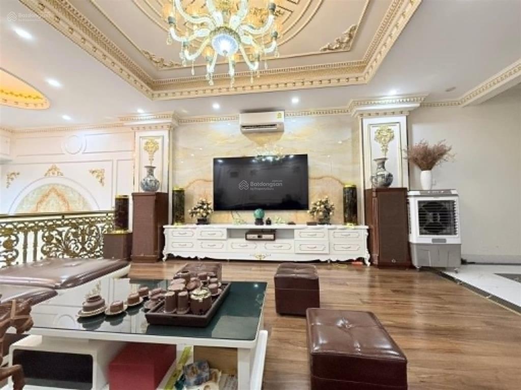 Chủ chia tài sản cần thanh khoản gấp căn nhà siêu vip bắc từ liêm 52m2,7tầng thang máy,giá 17,9tỷ