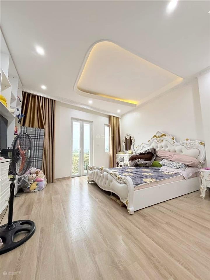 Chủ chia tài sản cần thanh khoản gấp căn nhà siêu vip bắc từ liêm 52m2,7tầng thang máy,giá 17,9tỷ