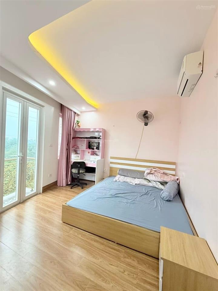Chủ chia tài sản cần thanh khoản gấp căn nhà siêu vip bắc từ liêm 52m2,7tầng thang máy,giá 17,9tỷ