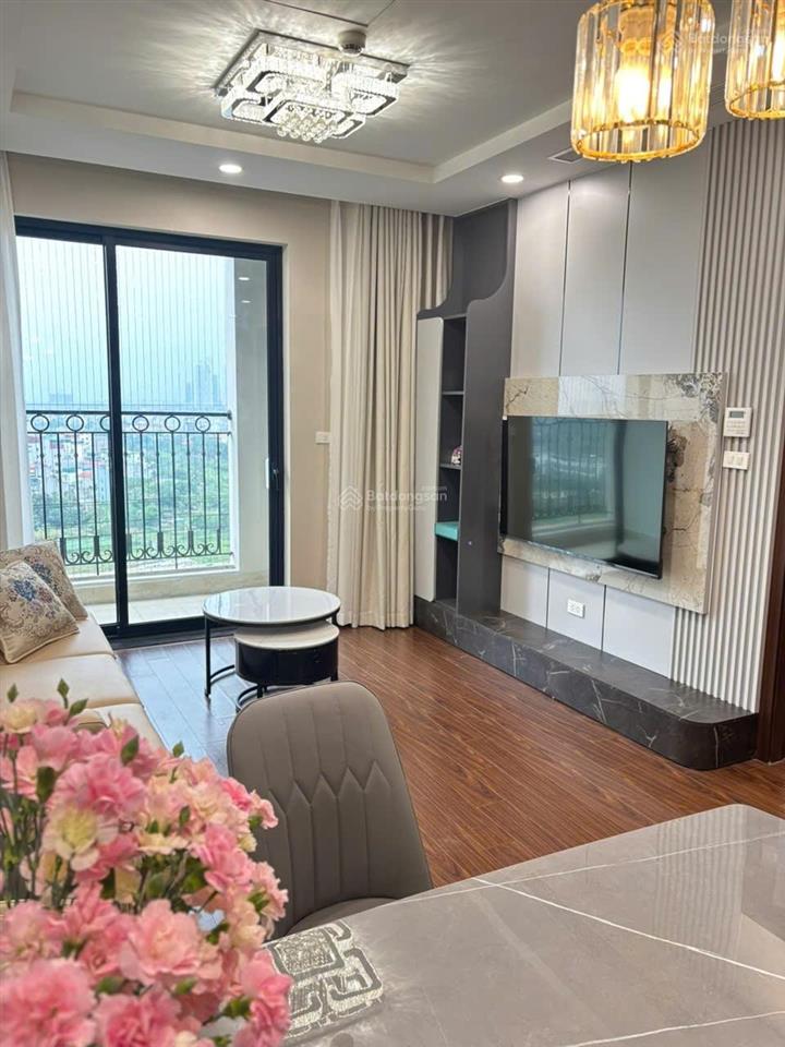 Chính chủ cần bán căn hộ 78m2 (2n  2w) toà roman tố hữu. tầng trung, sẵn sổ, full nội thất