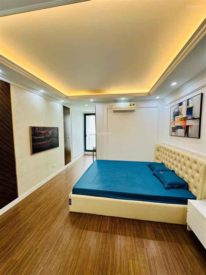 Chính chủ cần bán căn hộ 172m (4n3w) toà tsq mỗ lao. tầng trung, sẵn sổ, full nội thất mới đẹp