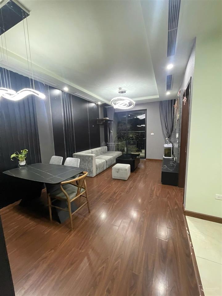 Chính chủ cần bán căn hộ 77m2 (2n2w) toà xuân mai riverside. tầng trung, sẵn sổ, full nội thất.