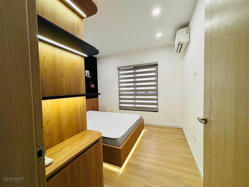 Chính chủ cần bán căn hộ 92m(3n2w) toà samsora vạn phúc hà đông.tầng trung, sẵn sổ, ffull nội thất