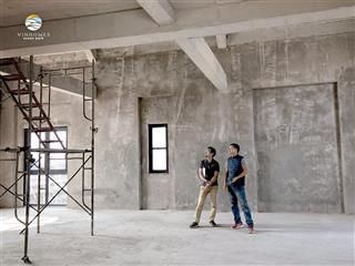Bán căn liền kề tại 25a lê văn lương. 100m2. mt 7m. giá đầu tư