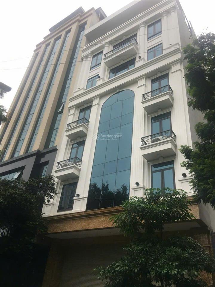 Bán tòa nhà 8 tầng phố hoàng quốc việt, 105m2. mặt tiền 7m. giá đầu tư