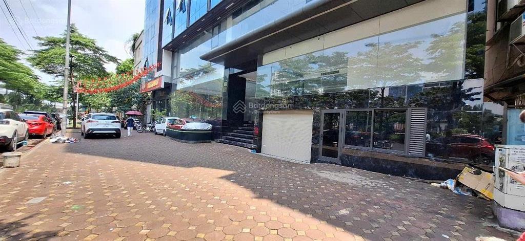 Siêu hiếm. tòa nhà 8 tầng diện tích 210m2. mt 21m. giá đầu tư.