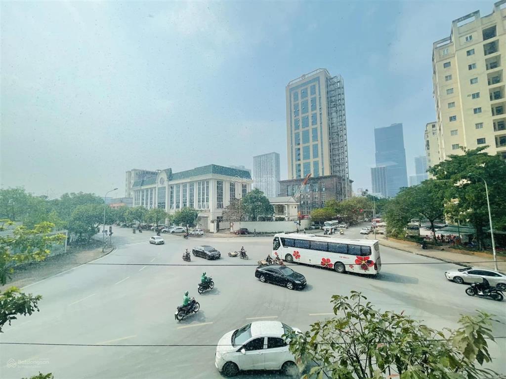 Bán tòa nhà 12 tầng lô góc mp cầu giấy, tài sản vĩnh cửu. giá đầu tư