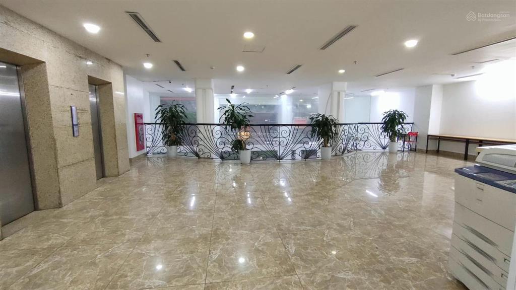 Bán tòa nhà 12 tầng lô góc mp cầu giấy, tài sản vĩnh cửu. giá đầu tư
