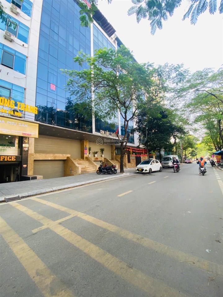 Chủ giảm chào 5 tỷ cho tòa nhà 11 tầng phố lê đức thọ. thiết kế thông sàn, giá đầu tư