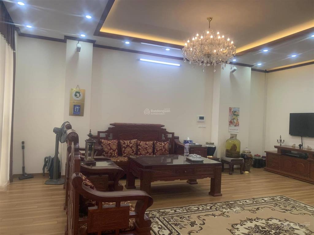 Chủ thiện chí, giảm chào 5 tỷ cho tòa nhà 8 tầng mặt phố giáp nhất. giá đầu tư