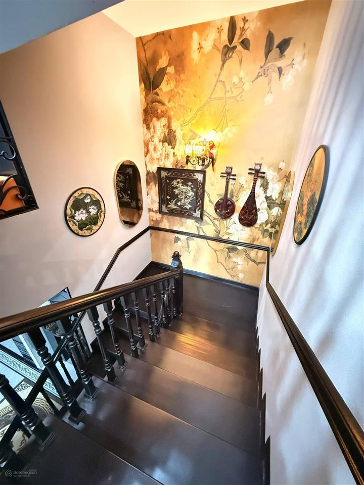 Chủ nhà giảm chào 5 tỷ cho căn penthouse triplex 3 tầng 686m2. tặng nội thất 12 tỷ. giá đầu tư