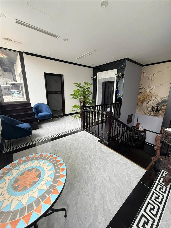 Chủ nhà giảm chào 5 tỷ cho căn penthouse triplex 3 tầng 686m2. tặng nội thất 12 tỷ. giá đầu tư