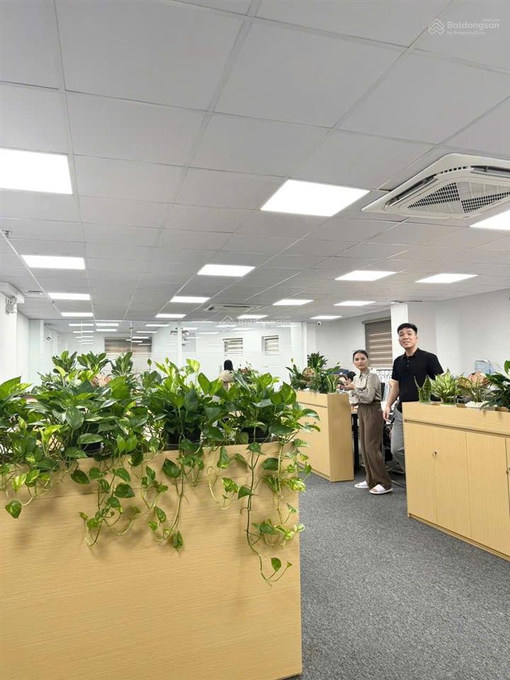 Chủ giảm chào 8 tỷ cho tòa văn phòng 9 tầng phố dương khuê. giá đầu tư
