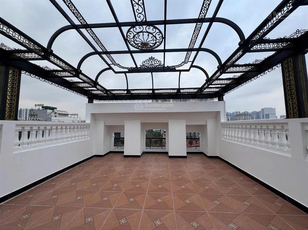 Chủ thiện chí bán tòa nhà 9 tầng xây mới phố nguyễn hoàng, giá đầu tư