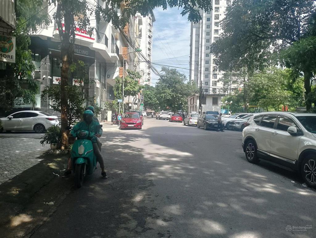 Chủ thiện chí giảm 15 tỷ cho tòa nhà 8 tầng lô góc mặt phố dương khuê. giá đầu tư