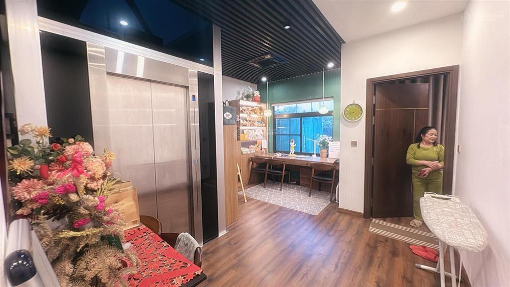 Chủ giảm chào 14 tỷ cho căn biệt thự ciputra mặt đường đôi 30m. giá đầu tư