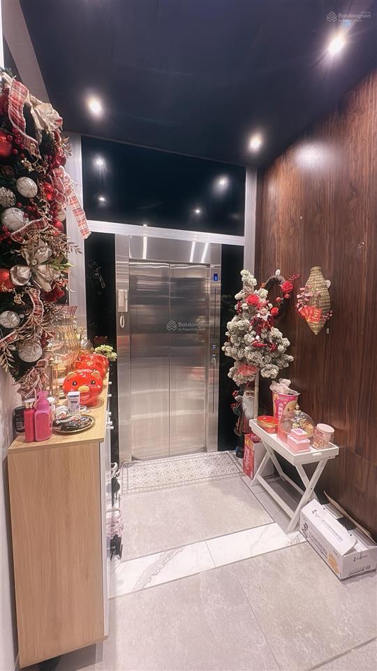 Chủ giảm chào 14 tỷ cho căn biệt thự ciputra mặt đường đôi 30m. giá đầu tư