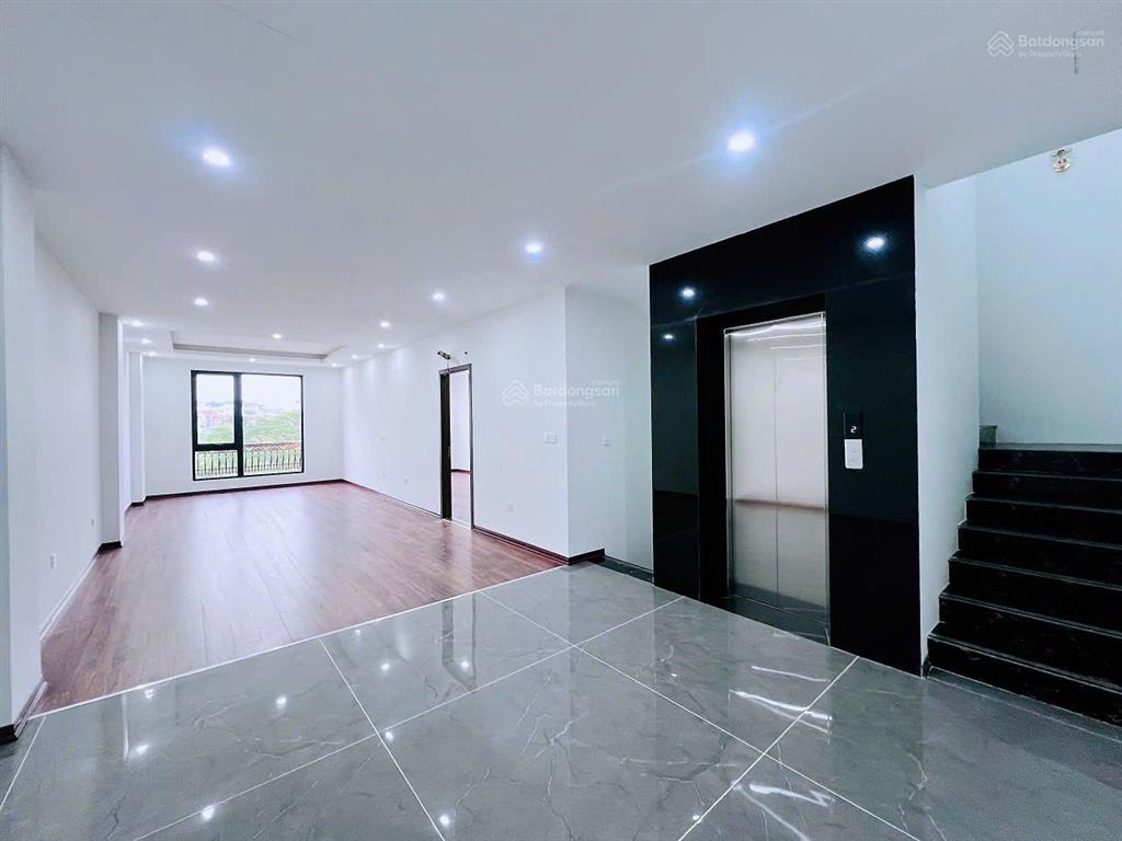 Chủ thiện chí bán căn nhà 5 tầng, mặt tiền 7m phố trịnh văn bô. giá đầu tư