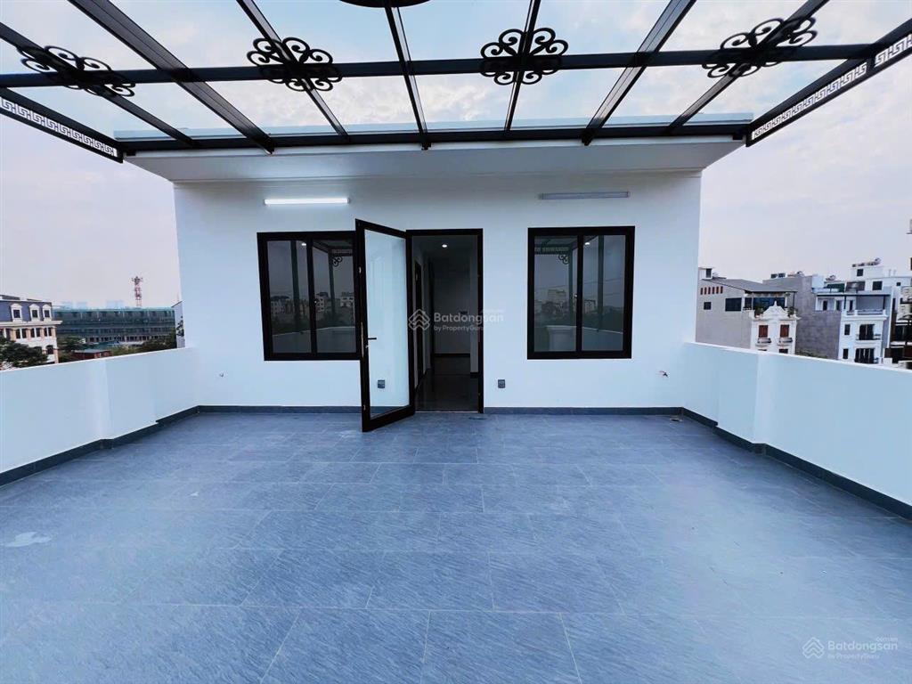 Chủ thiện chí bán căn nhà 5 tầng, mặt tiền 7m phố trịnh văn bô. giá đầu tư