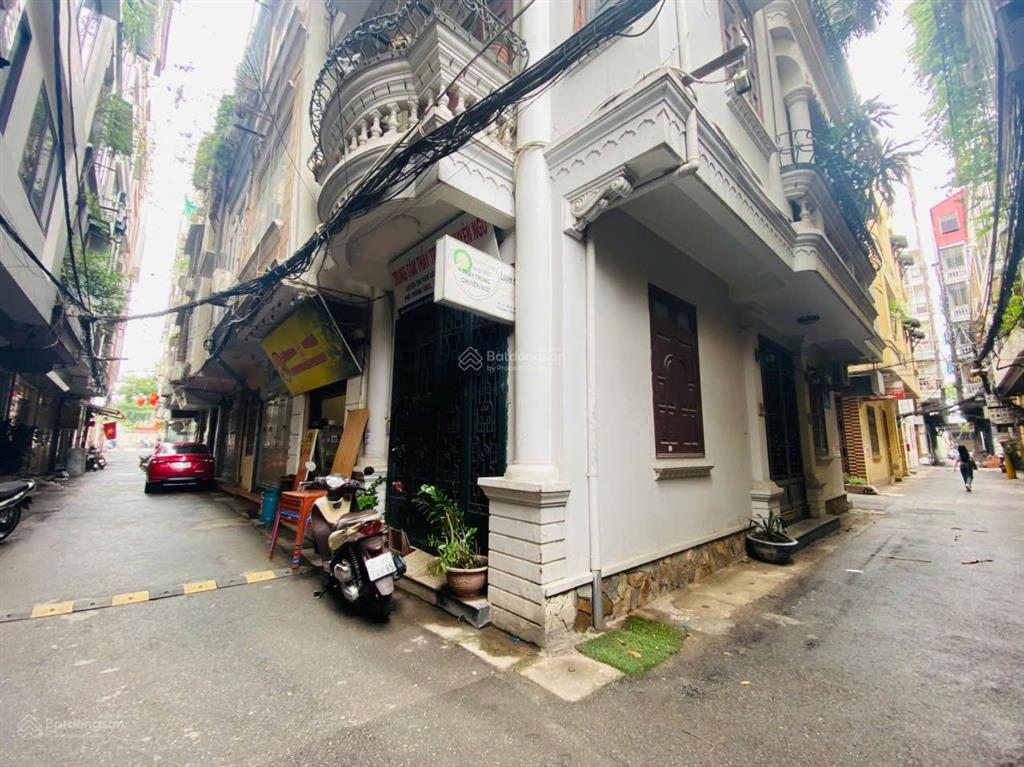 Chủ cần tiền bán căn nhà lô góc 3 mặt đường phố trần quốc hoàn  phạm văn đồng, giá đầu tư