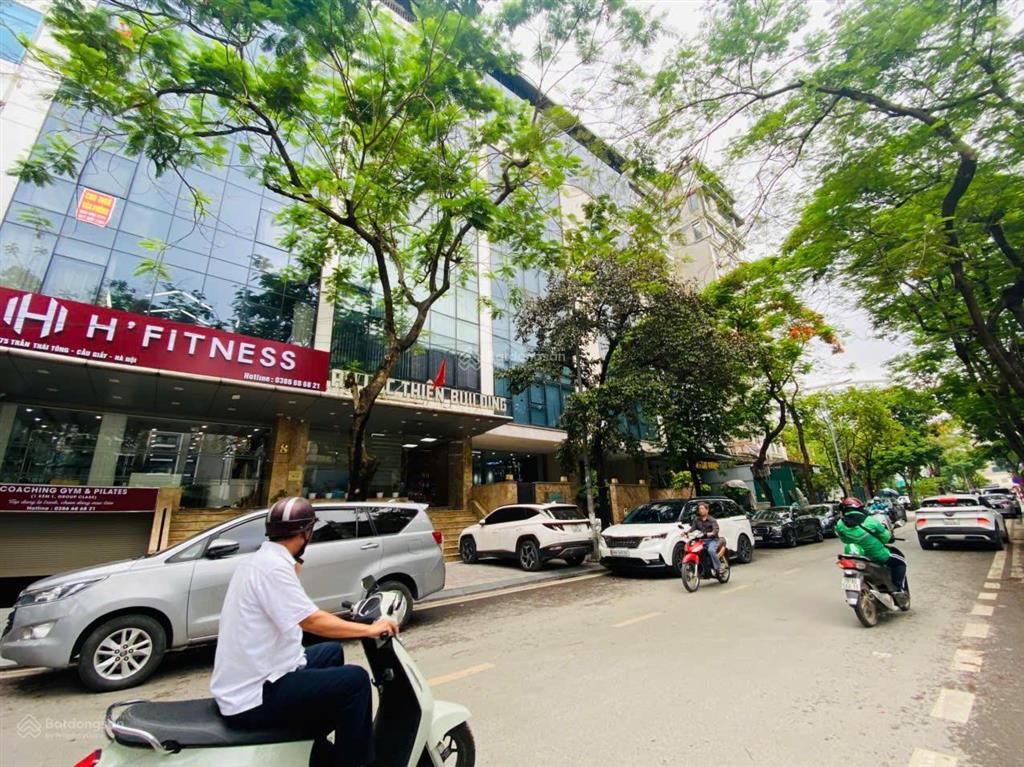 Bán tòa nhà 9 tầng tại 75 trần thái tông, vỉa hè 5m. vị trí siêu đẹp. giá đầu tư