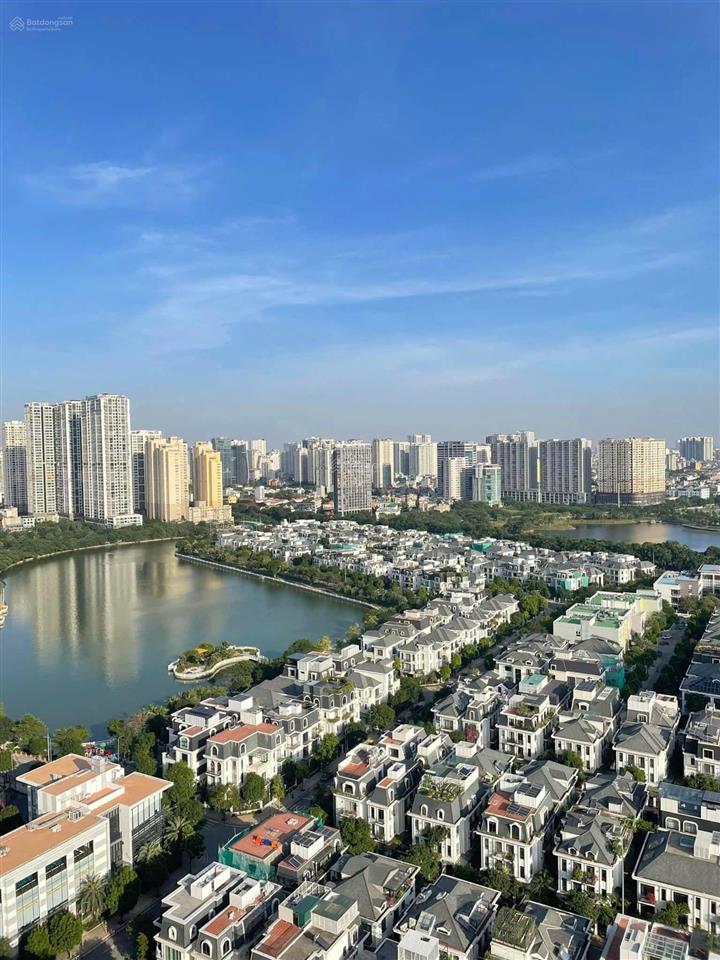 Chủ cần tiền thiện chí bán căn bt đẹp nhất vinhomes green bay. giá thấp hơn thị trường 20 tỷ