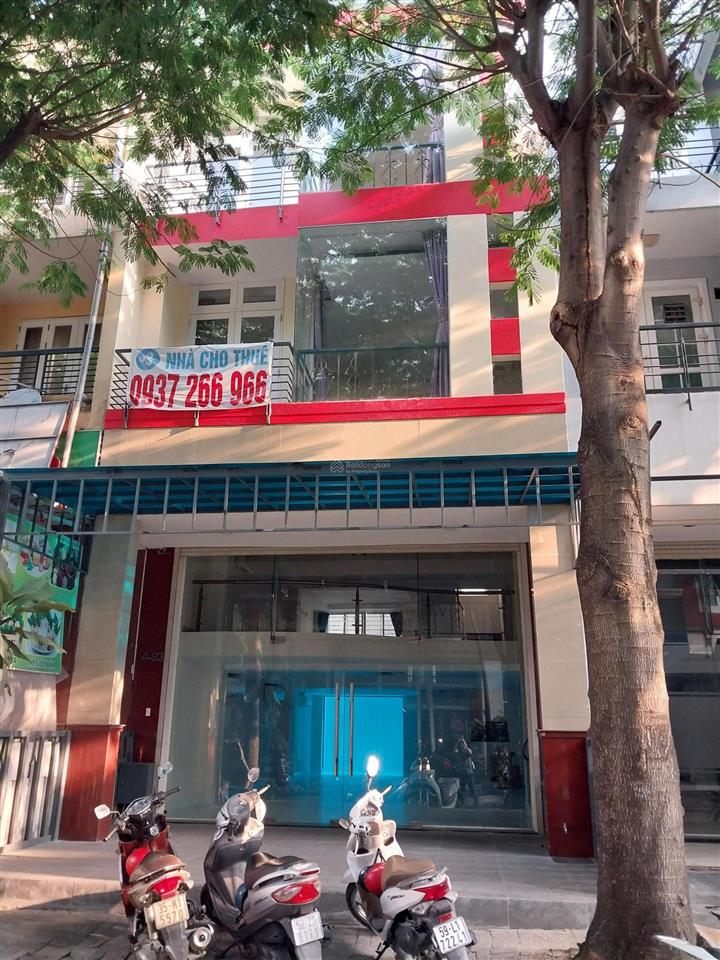 Bán nhà mặt phố đẹp 111m2, 29 tỷ, tại hưng phước 3, p tân phong, q7, tp.hcm