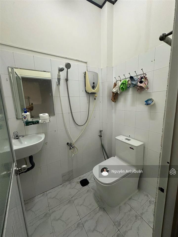 Cho thuê căn hộ 2pn, 1wc, 65m² tại chung cư nguyễn trãi quận 1 giá 10tr có thương lượng