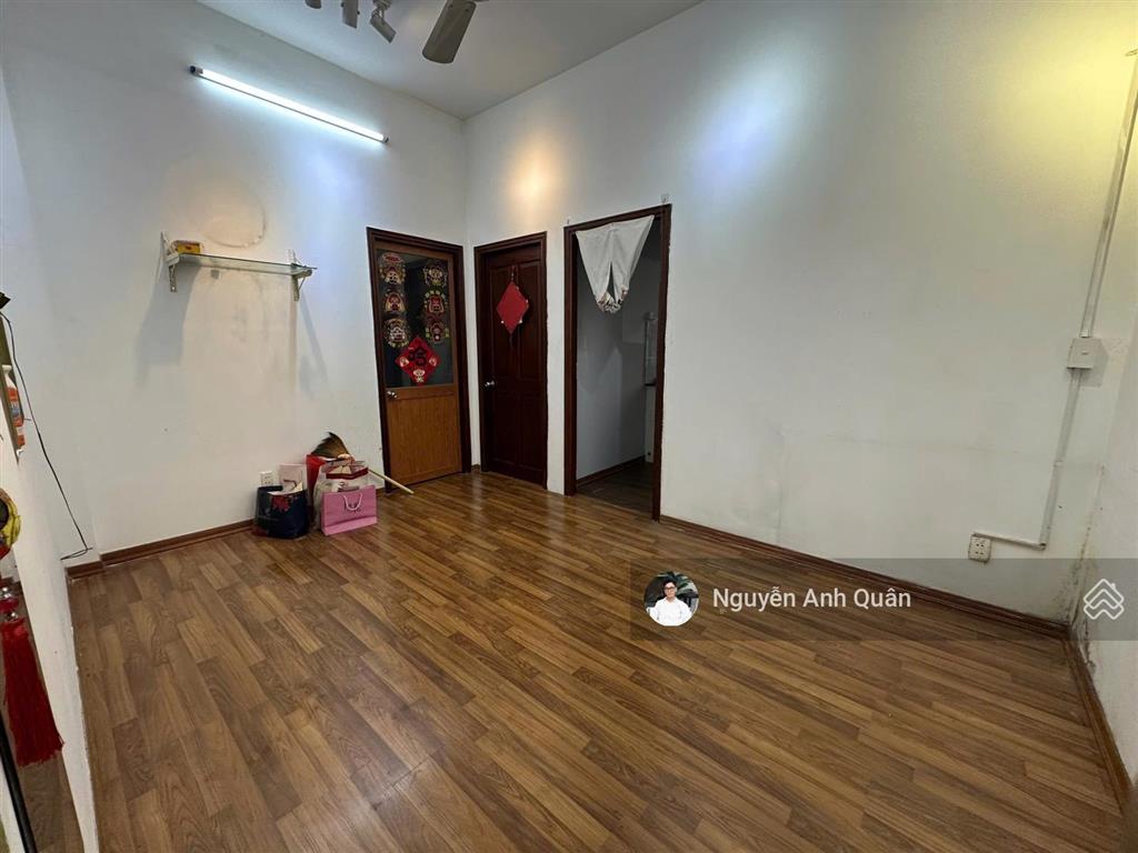 Cho thuê căn hộ 2pn, 1wc, 65m² tại chung cư nguyễn trãi quận 1 giá 10tr có thương lượng