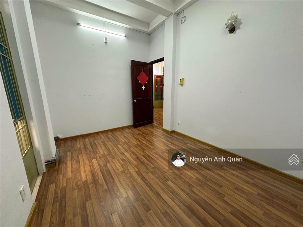 Cho thuê căn hộ 2pn, 1wc, 65m² tại chung cư nguyễn trãi quận 1 giá 10tr có thương lượng