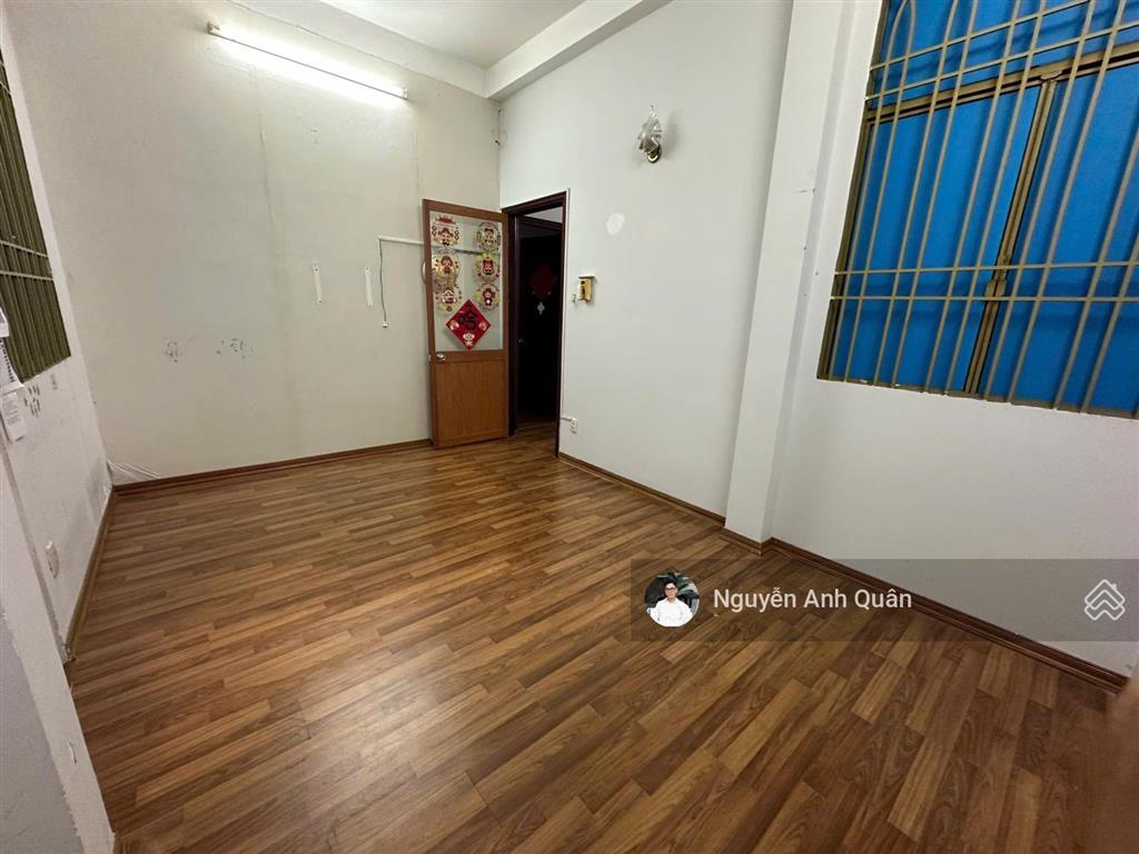 Cho thuê căn hộ 2pn, 1wc, 65m² tại chung cư nguyễn trãi quận 1 giá 10tr có thương lượng