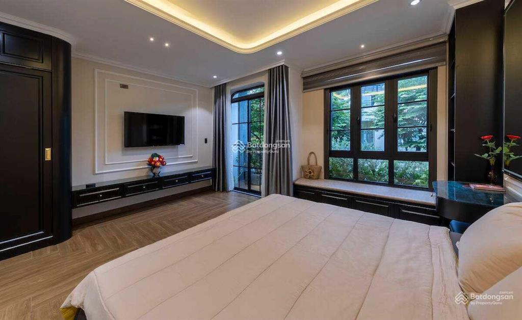 Bán nhà khu cao cấp dt (7.8x19.7m) ngay vạn hạnh mall, quận 10, giá 35 tỷ