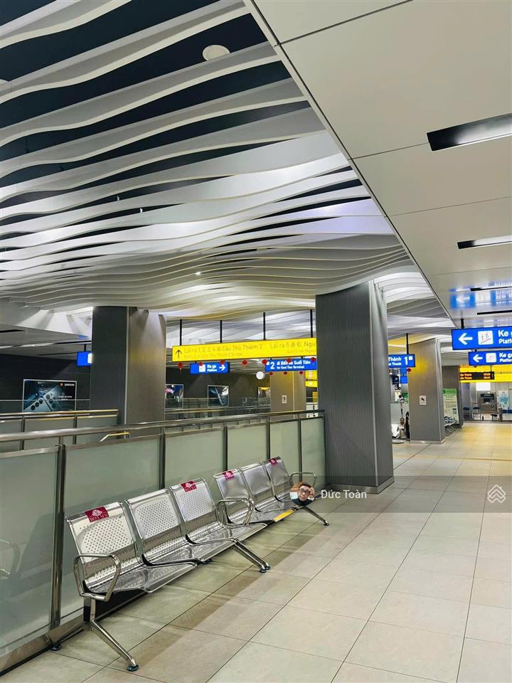 Chỉ 42 tỷ  sở hữu khuôn đất xd 7 tầng ngay trạm metro quận 2  dt 10x24m=240m2  đường lớn 12m