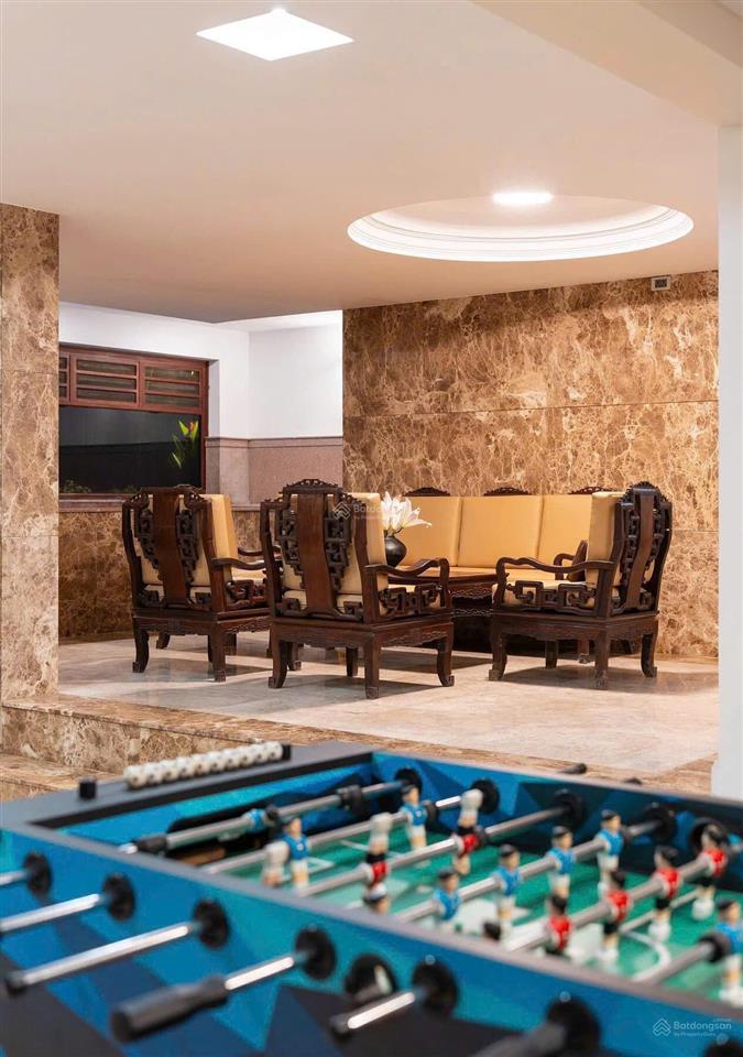 Độc bản  chính chủ cần bán biệt thự trực diện sông  dt 15x42=645m2  5 tầng  giá cực kỳ ưu đãi