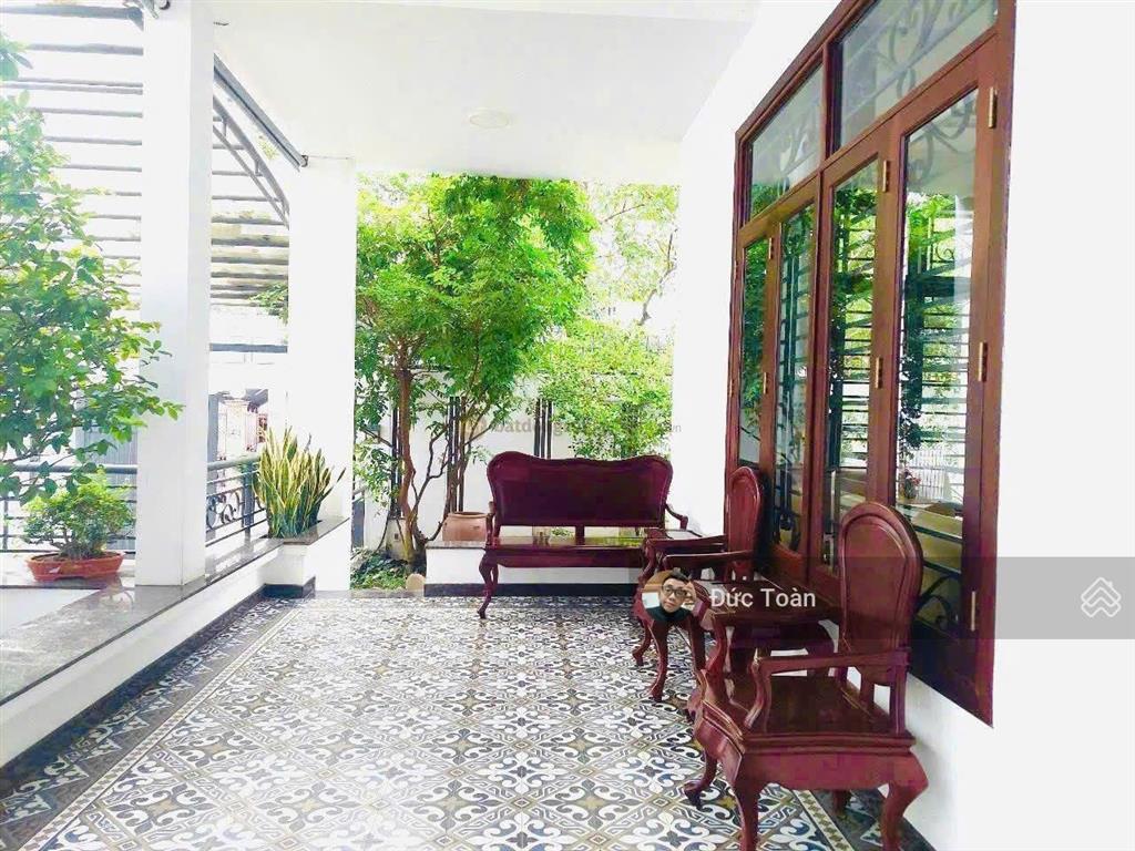Chính chủ cần bán biệt thự ngay vũ tông phan  dt 16x20=320m2 vuông vức hầm 4 tầng giá chỉ 85 tỷ