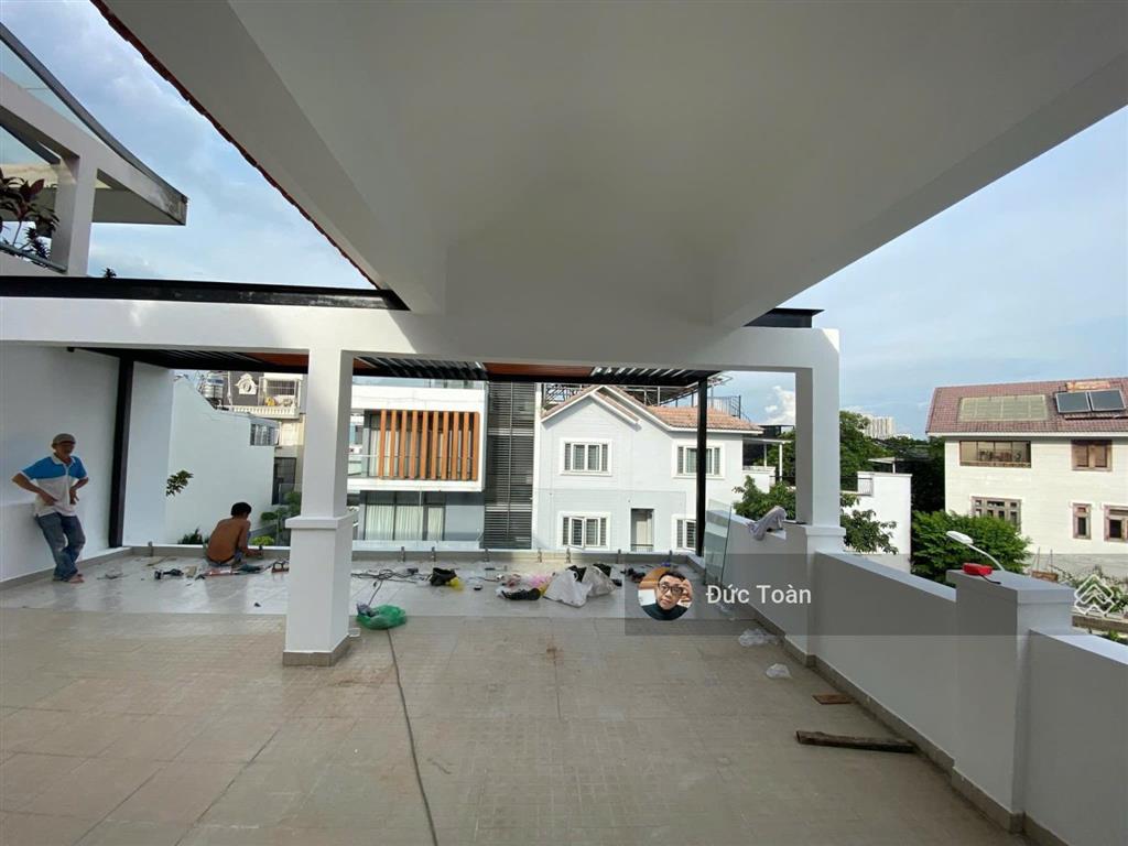 Chính chủ cần bán nhà mặt tiền đường số 7 apak  dt 5x20=100m2  hầm 4 tầng  giá chỉ 23.5 tỷ