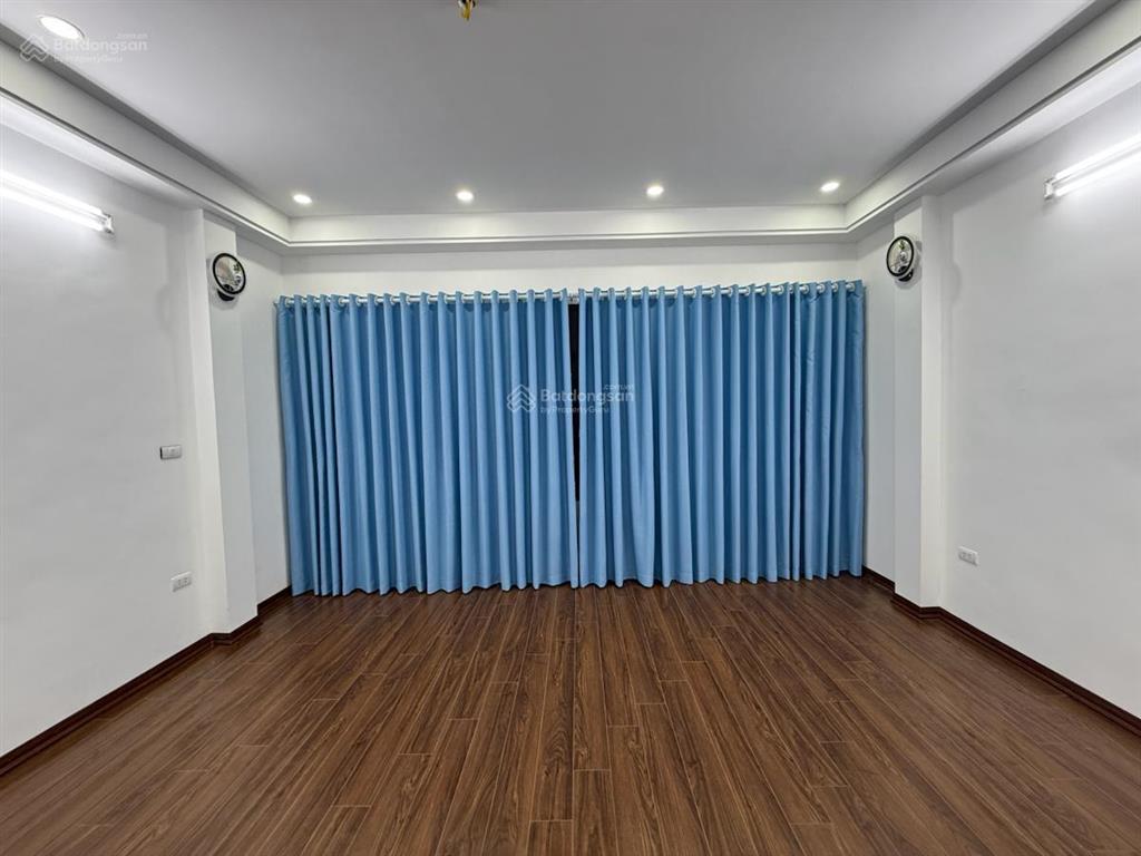 Chủ cần bán gấp! tôn đức thắng, ngõ siêu nông, gần phố, gần ô tô, hiếm nhà bán!