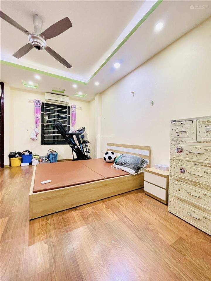 Bán nhà trung phụng, ngõ thông, ô tô đỗ gần, 2 thoáng, sân xe riêng, full nội thất, 37m2x5t.