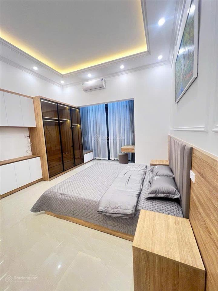 Mặt ngõ thịnh hào, 25m ra mặt phố, 2 thoáng, kinh doanh, ô tô gần, mới đẹp, tặng nt, sổ cc, 29m2*5t