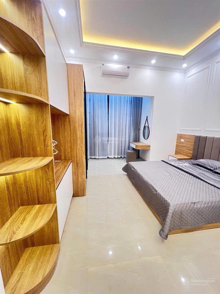 Mặt ngõ thịnh hào, 25m ra mặt phố, 2 thoáng, kinh doanh, ô tô gần, mới đẹp, tặng nt, sổ cc, 29m2*5t