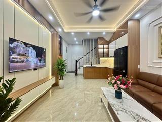 Siêu rẻ! bán nhà trung phụng, ngõ thông, gần phố, ở ngay, sẵn nội thất, 40m2x5t.