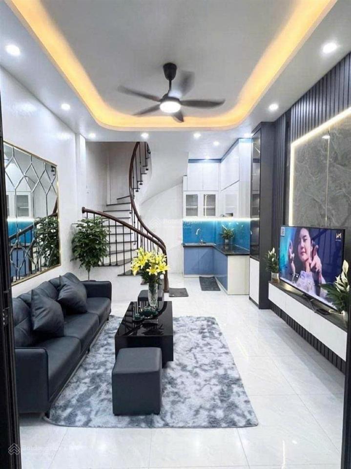 Bán nr 40m2 tại hồ văn chương, giá siêu hời 9,5 tỷ