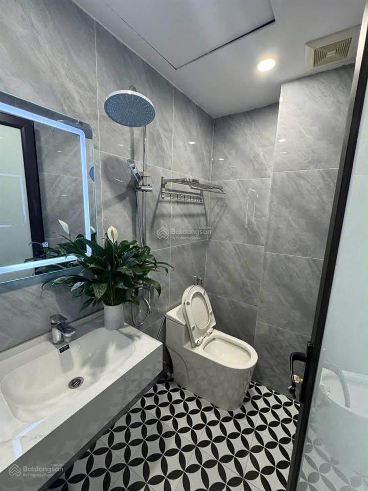 Siêu đẹp! phan văn trị, ngõ nông, 15m ra ô tô, gần phố tôn đức thắng, bãi đỗ ô tô ngày đêm, 30m2*5t