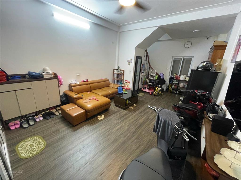 Cho thuê nhà 30m², 4 tầng, điện nước tự trả, phúc lợi, hà nội, giá 7,5 triệu/tháng