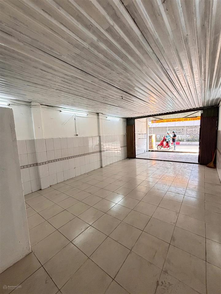 Mặt bằng ngay đại học công nghiệp cs4