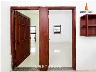 2 phòng ngủ 80m2 siu to ngay ngã 4 ga
