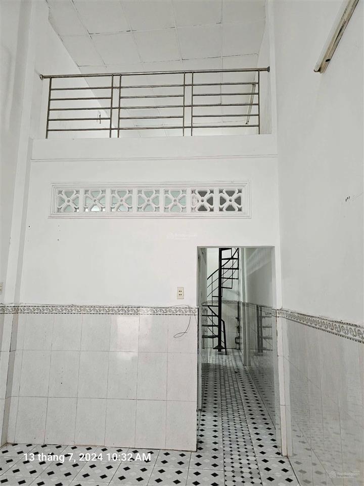 Nhà nguyên căn 2 pn 2 wc ngay công viên làng hoa gò vấp