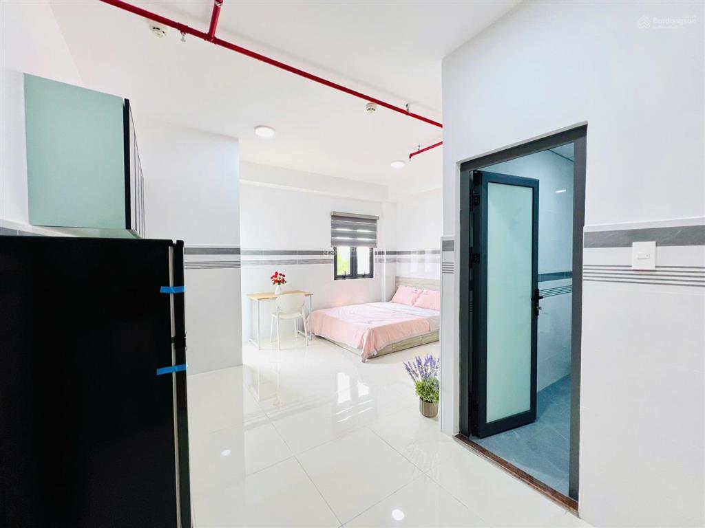 Studio ban công 40m2 ngay đh ntt q12