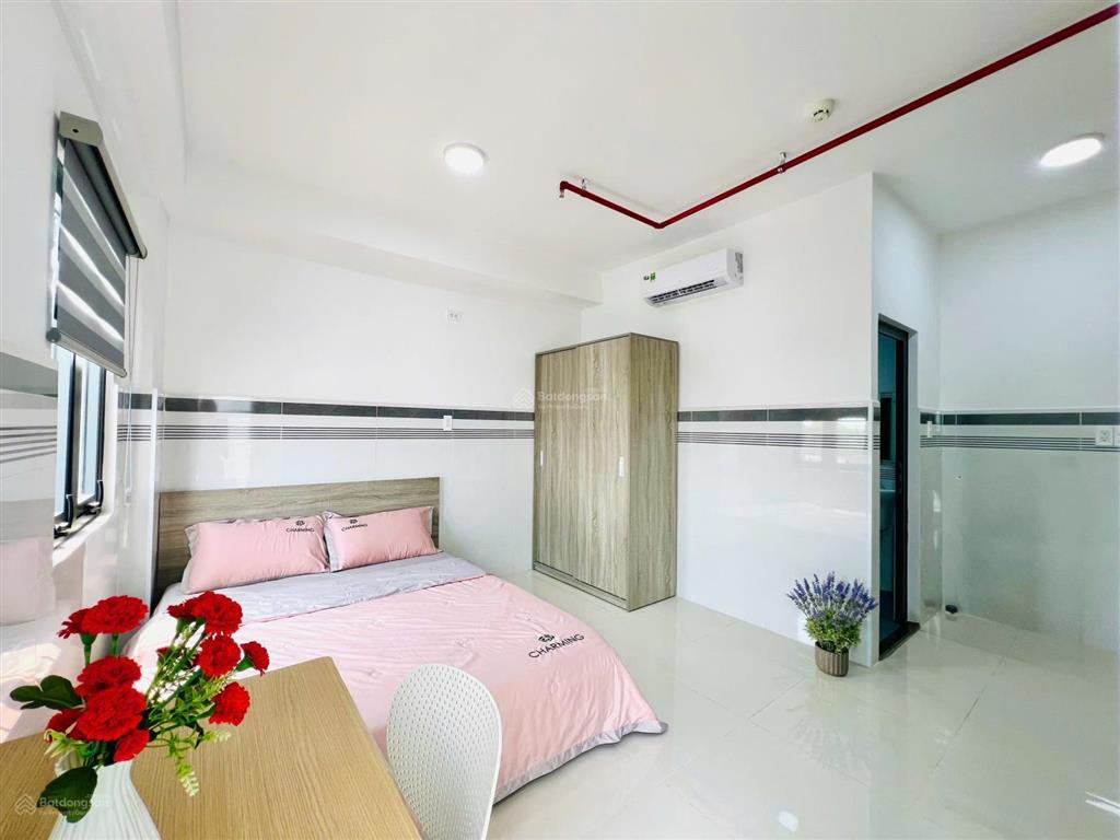 Studio ban công 40m2 ngay đh ntt q12